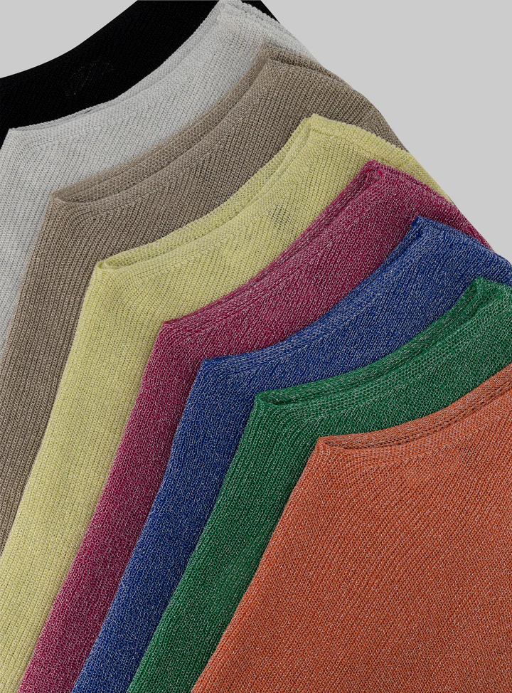 Conjunto de blusas para mujer.